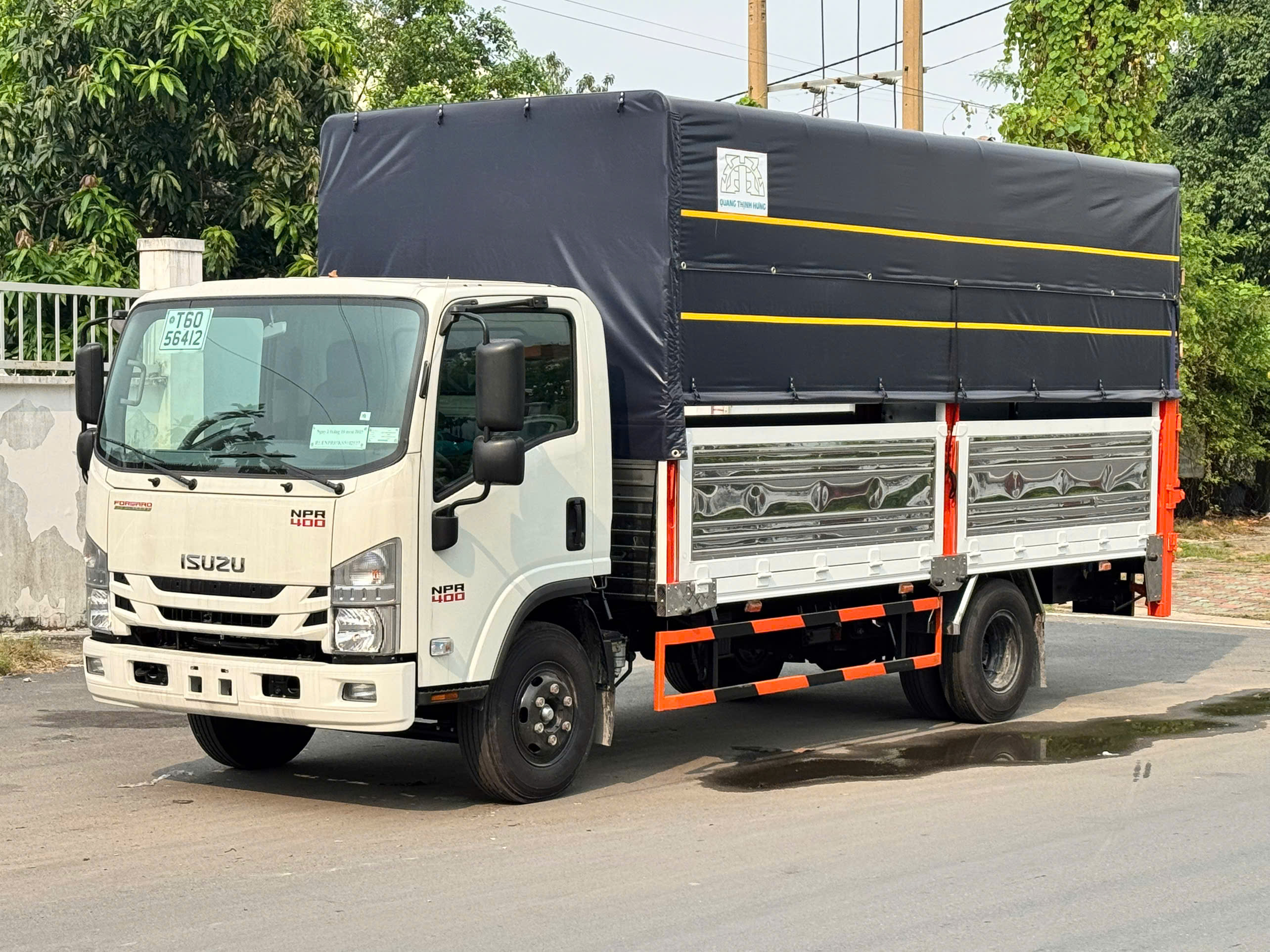 ISUZU NPR85KE5 (NPR 400) THÙNG MUI BẠT 3490KG / 3950KG 