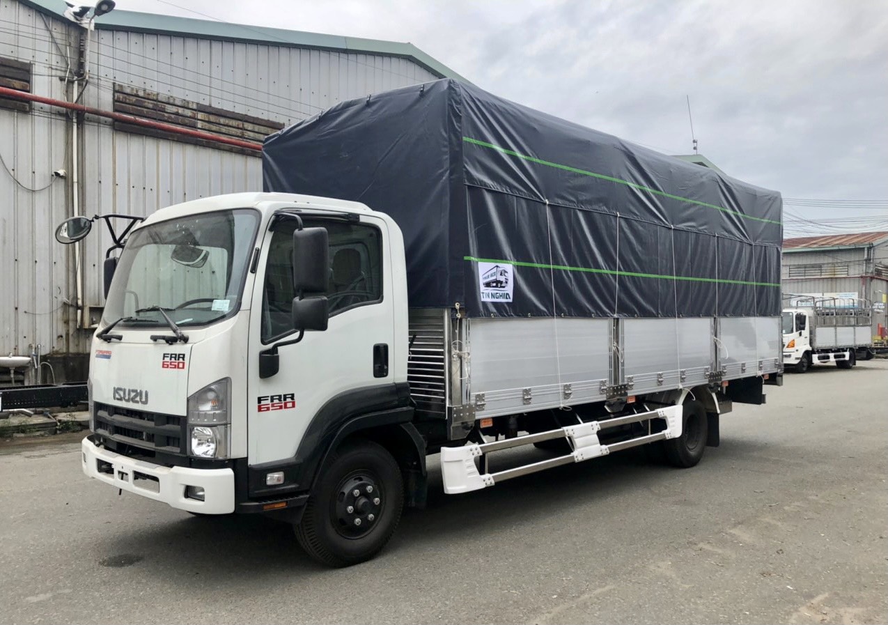 ISUZU 6,5 TẤN FRR90NE5 THÙNG MUI BẠT 